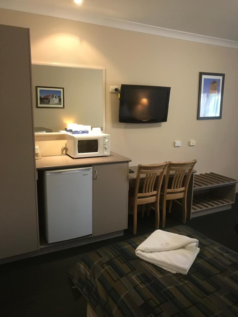 The Bakehouse Motel Goulburn Ngoại thất bức ảnh