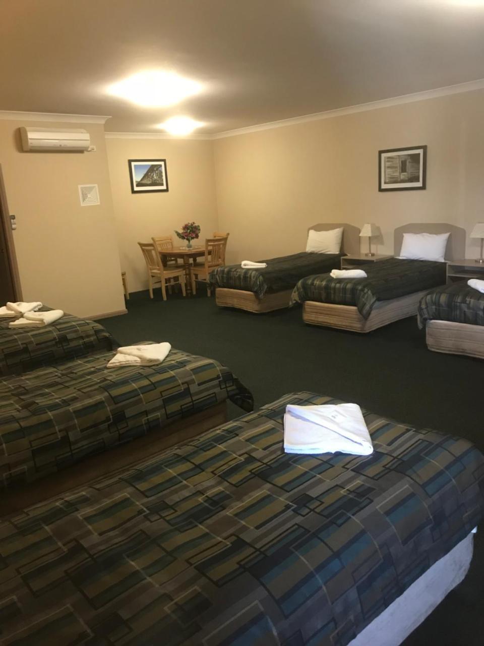 The Bakehouse Motel Goulburn Ngoại thất bức ảnh