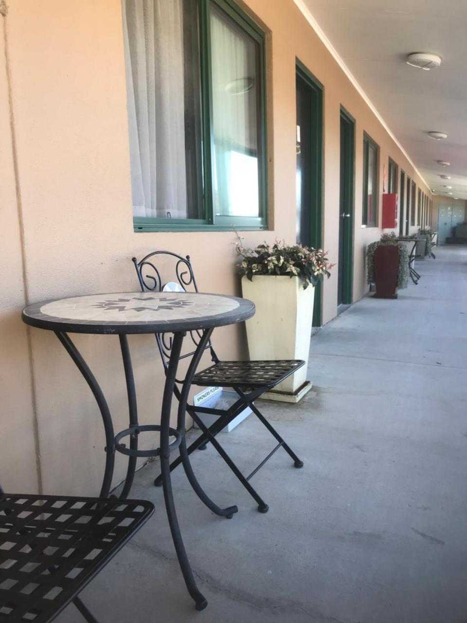 The Bakehouse Motel Goulburn Ngoại thất bức ảnh